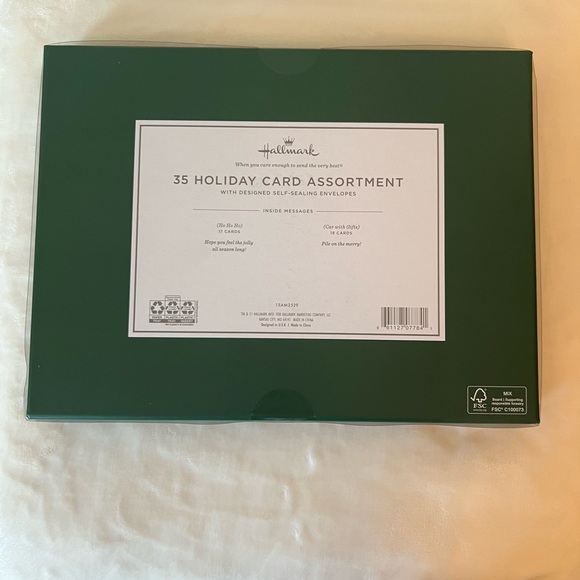 Hallmark Holiday Card Set – 35 Count (2 Designs) – New in Box - Picture 5 of 5